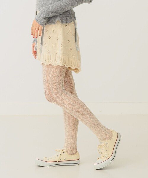 BEAMS COUTURE(ビームスクチュール)の「アイレット ニット ショートパンツ(その他パンツ・レディース・ブラウン系その他3/オフホワイト・ONE SIZE)」の11枚目の写真