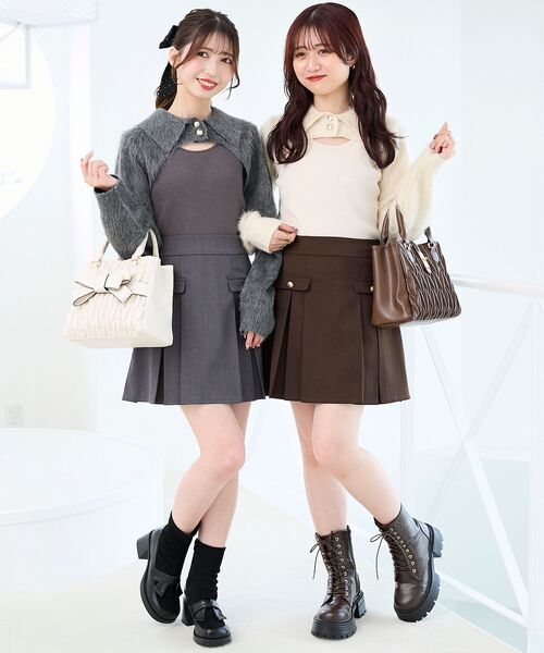 MAJESTIC LEGON(マジェスティックレゴン)の「襟付きデコルテオープンニット(ニット/セーター・レディース・ボルドー/アイボリー/ブラック/チャコールグレー・MEDIUM)」の16枚目の写真