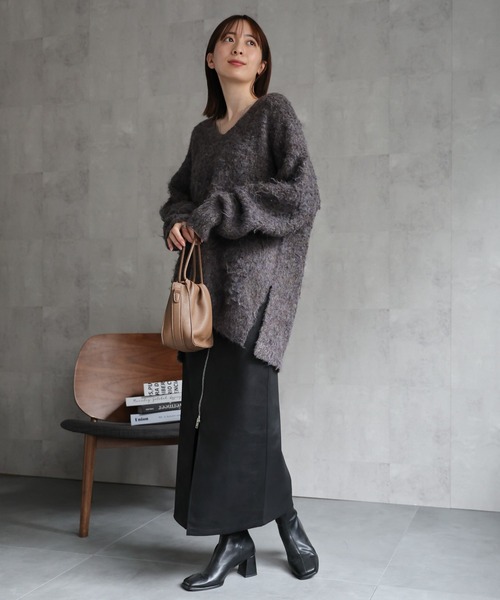 sakishimatokyo(サキシマトーキョー)の「<ふわふわ>ミックスシャギー Vネックニット(ニット/セーター・レディース・チャコールグレー/ピンク/ブラウン系/ベージュ・FREE)」の8枚目の写真
