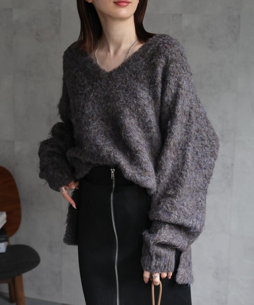 sakishimatokyo(サキシマトーキョー)の「<ふわふわ>ミックスシャギー Vネックニット(ニット/セーター・レディース・チャコールグレー/ピンク/ブラウン系/ベージュ・FREE)」の12枚目の写真