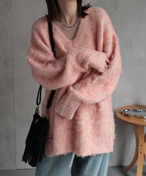 sakishimatokyo(サキシマトーキョー)の「<ふわふわ>ミックスシャギー Vネックニット(ニット/セーター・レディース・チャコールグレー/ピンク/ブラウン系/ベージュ・FREE)」の16枚目の写真