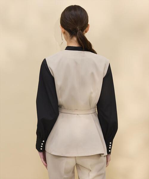 SWINGLE（スウィングル）の「ベルテッドペプラムジレ（シャツ/ブラウス・レディース・ベージュ/ネイビー/ピンク・FREE）」の18枚目の写真