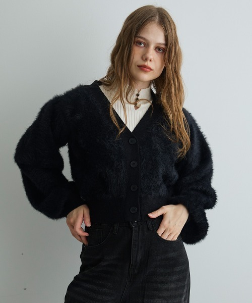 Mirette（ミレット）の「フェイクファーカーディガンジャケット / Faux Fur Cardigan Jacket（カーディガン/ボレロ・レディース・ブラック/グレー・FREE）」の3枚目の写真