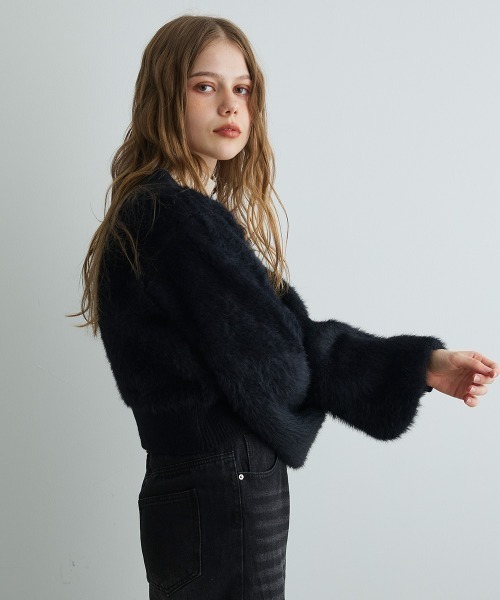 Mirette（ミレット）の「フェイクファーカーディガンジャケット / Faux Fur Cardigan Jacket（カーディガン/ボレロ・レディース・ブラック/グレー・FREE）」の6枚目の写真
