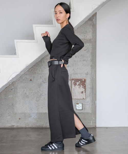 HEREIAM（ヘレイアム）の「【HEREIAM】ハイウエストナロースカート（スカート・レディース・アイボリー/ブラック・SMALL/MEDIUM）」の3枚目の写真