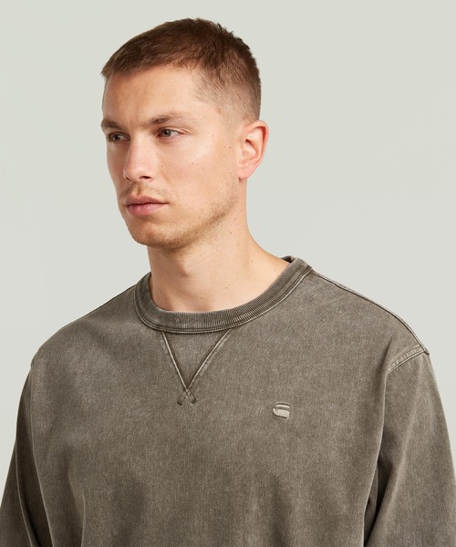 G-STAR（ジースター）の「WASHED SWEATER/ヴィンテージライクウォッシュド加工オーバーダイオーバーサイズスウェット/トレーナー（スウェット・メンズ・ブラウン系その他/ブラック系その他/ブルー系その他・X-SMALL/SMALL/MEDIUM/LARGE/X-LARGE）」の11枚目の写真