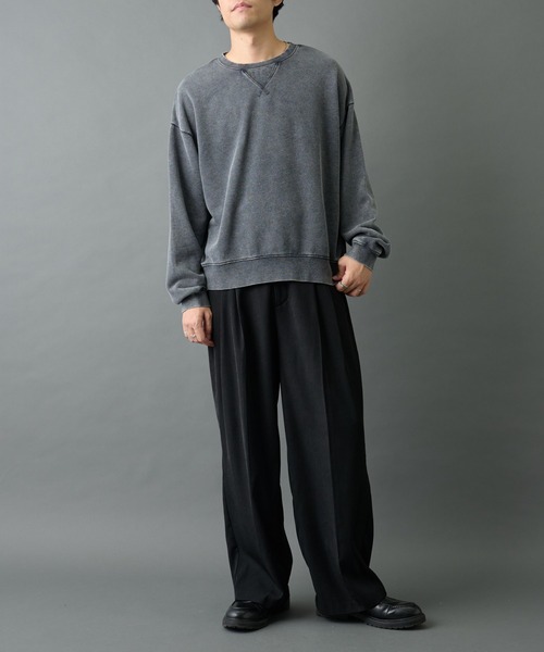 COLONY 2139（コロニートゥーワンスリーナイン）の「パウダー加工スウェットクルーネック（スウェット・メンズ・バーガンディー/ブラック/グレー・LARGE/MEDIUM）」の15枚目の写真