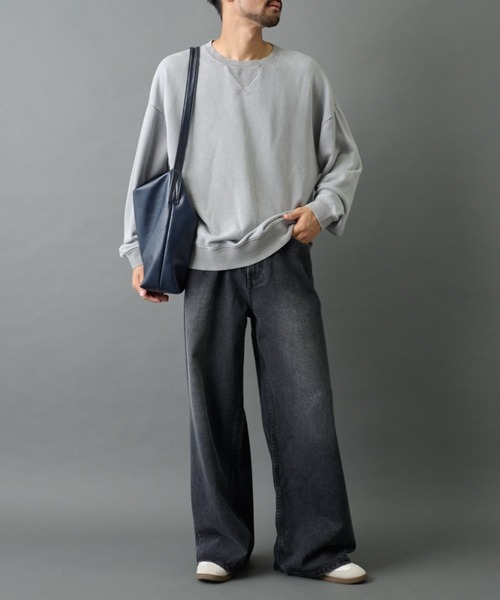 COLONY 2139（コロニートゥーワンスリーナイン）の「パウダー加工スウェットクルーネック（スウェット・メンズ・バーガンディー/ブラック/グレー・LARGE/MEDIUM）」の19枚目の写真