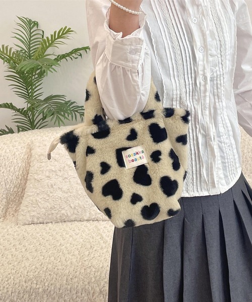 Mignonjour(ミニョンジュール)の「Mignonjour/ハート ヒョウ柄もこもこミニトートバッグ M2847(トートバッグ・レディース・その他1/その他2/その他3/その他5/その他4・FREE)」の8枚目の写真