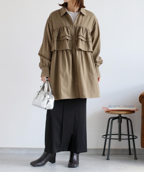 cepo（セポ）の「フリルチュニックシャツ（チュニック・レディース・オリーブ/オフホワイト/ベージュ・M）」の3枚目の写真