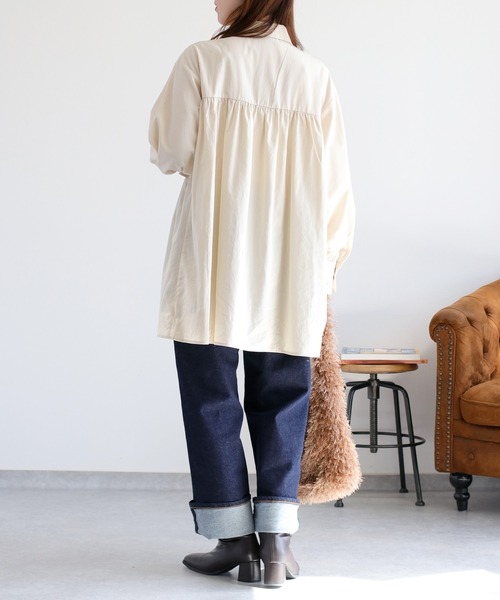 cepo（セポ）の「フリルチュニックシャツ（チュニック・レディース・オリーブ/オフホワイト/ベージュ・M）」の18枚目の写真