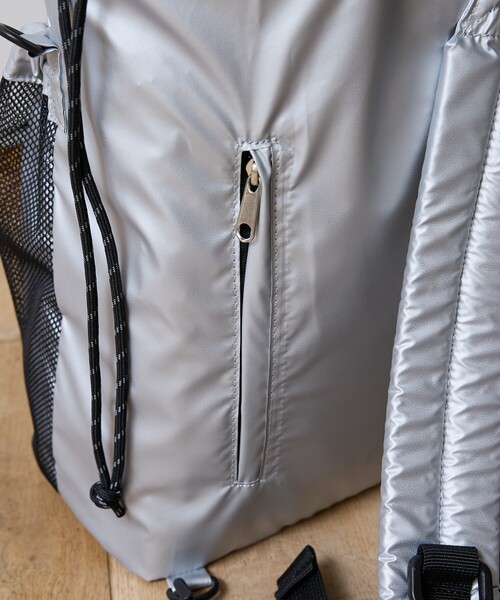 Dickies(ディッキーズ)の「【Dickies / ディッキーズ】SL3WAY MP DS SACK/合成皮革/ユニセックス【WEB限定】(バックパック/リュック・メンズ・アイボリー/シルバー/ブラック・フリー)」の8枚目の写真