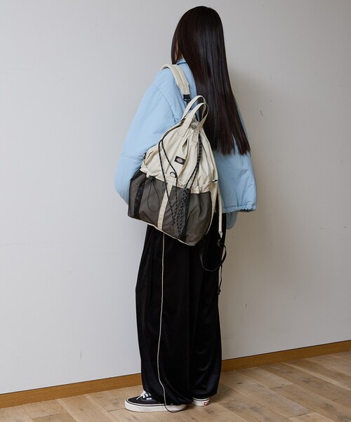 Dickies(ディッキーズ)の「【Dickies / ディッキーズ】SL3WAY MP DS SACK/合成皮革/ユニセックス【WEB限定】(バックパック/リュック・メンズ・アイボリー/シルバー/ブラック・フリー)」の16枚目の写真