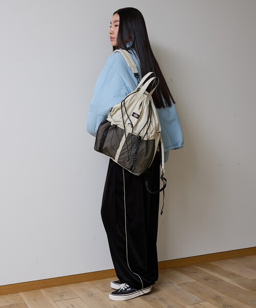 Dickies(ディッキーズ)の「【Dickies / ディッキーズ】SL3WAY MP DS SACK/合成皮革/ユニセックス【WEB限定】(バックパック/リュック・メンズ・アイボリー/シルバー/ブラック・フリー)」の17枚目の写真