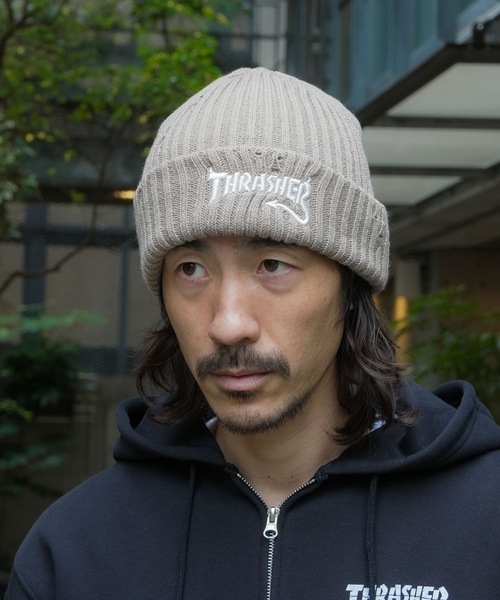 THRASHER(スラッシャー)の「Devil Tail Logo Damage KNIT CAP BEANIE ダメージ加工/THRASHER スラッシャー ユニセックス ストリート スケーター カジュアル アメカジ スケートボード ブランドロゴ 刺繍(ニットキャップ/ビーニー・メンズ・ブラック/ベージュ/カーキ・FREE)」の1枚目の写真