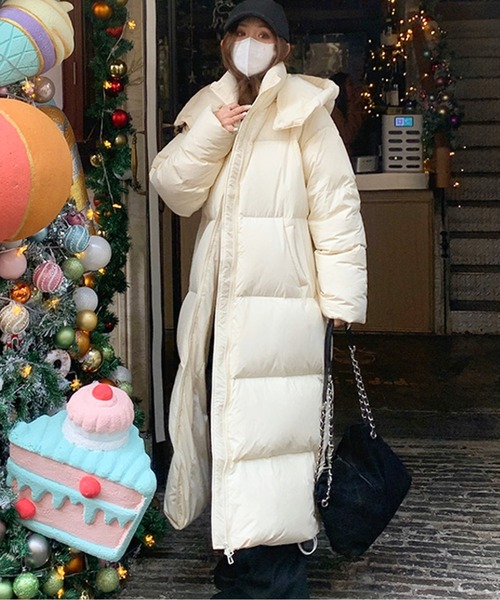 AMAJI(アマジ)の「フード付き中綿マキシロングダウンコート(ダウンジャケット/コート・レディース・ブラック/オフホワイト/グレー/ライトブラウン・SMALL/MEDIUM/LARGE)」の15枚目の写真