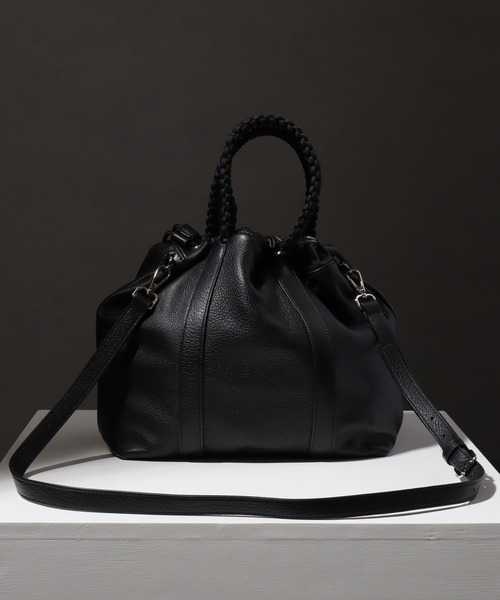 welise（ウェライズ）の「【welise×ADAMPATEK】-ミディアム- リアルレザー 2wayショルダードローストリングバッグ/巾着バッグ（ショルダーバッグ・メンズ・ブラック・FREE）」の4枚目の写真