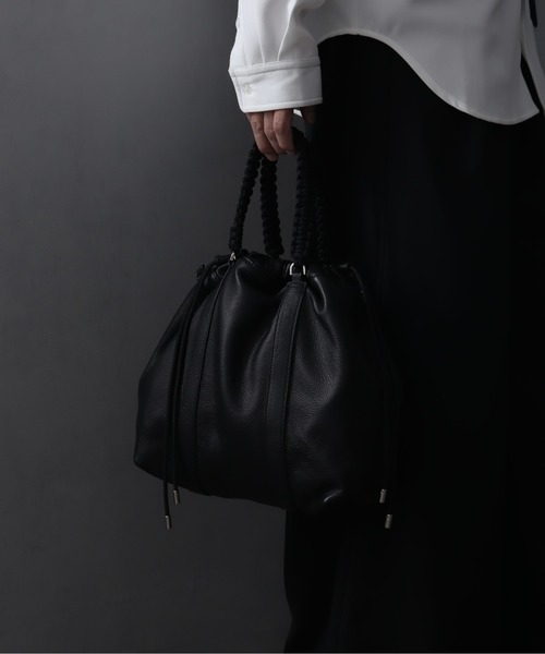 welise（ウェライズ）の「【welise×ADAMPATEK】-ミディアム- リアルレザー 2wayショルダードローストリングバッグ/巾着バッグ（ショルダーバッグ・メンズ・ブラック・FREE）」の12枚目の写真