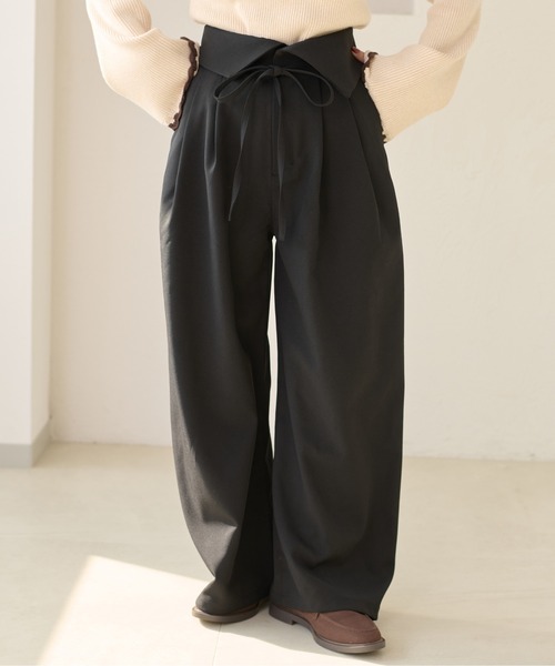 apres jour clair(アプレジュールクレア)の「【apres jour clair】ラップデザインタックパンツ(その他パンツ・レディース・グレイッシュベージュ/ダークブラウン/ブラウン系その他/ブラック・MEDIUM/SMALL/LARGE)」の2枚目の写真