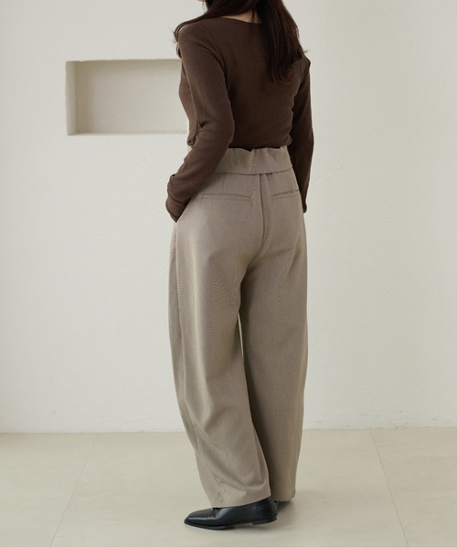 apres jour clair(アプレジュールクレア)の「【apres jour clair】ラップデザインタックパンツ(その他パンツ・レディース・グレイッシュベージュ/ダークブラウン/ブラウン系その他/ブラック・MEDIUM/SMALL/LARGE)」の20枚目の写真
