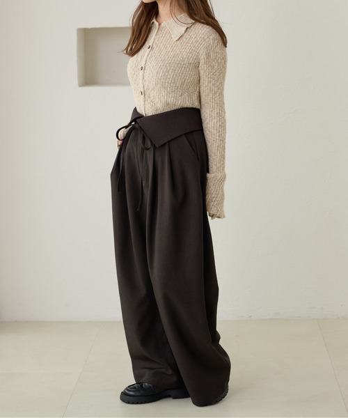 apres jour clair(アプレジュールクレア)の「【apres jour clair】ラップデザインタックパンツ(その他パンツ・レディース・グレイッシュベージュ/ダークブラウン/ブラウン系その他/ブラック・MEDIUM/SMALL/LARGE)」の11枚目の写真