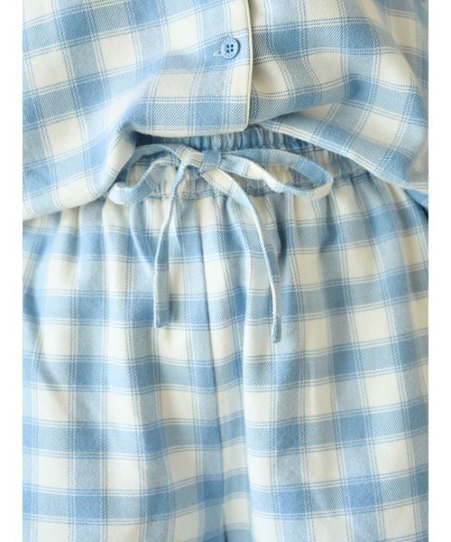 gelato pique（ジェラートピケ）の「プレッピーネルチェックショートパンツ（ルームウェア/パジャマ・レディース・ブルー/イエロー・F）」の7枚目の写真