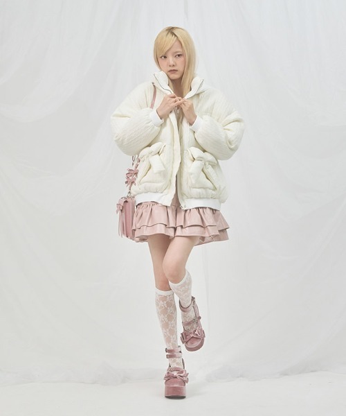 FickleBebe(フィクルベベ)の「ボリュームリボンニットダウン(ダウンジャケット/コート・レディース・チャコール/ホワイト・FREE)」の12枚目の写真