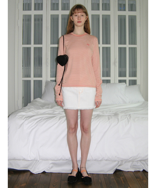 SINOON（シヌーン）の「DENIM MINI SKIRT (OFF WHITE)（スカート・レディース・アイボリー・MEDIUM/SMALL）」の4枚目の写真