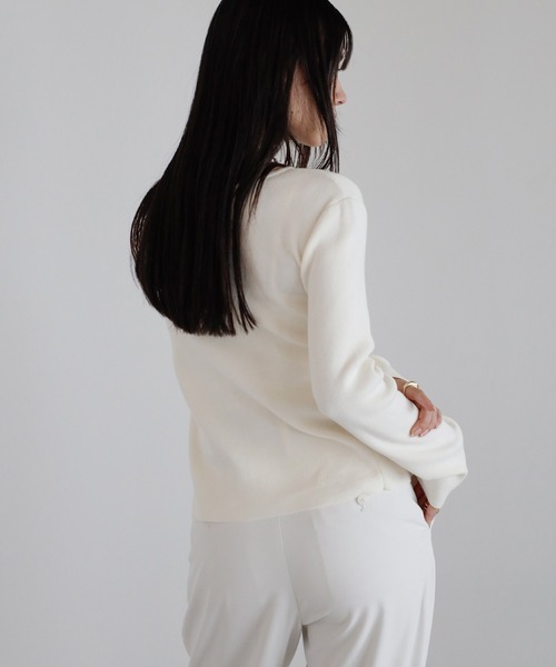 ENC(エンク)の「front holed knit / フロントホールニット(ニット/セーター・レディース・ネイビー/アイボリー/チャコールグレー・FREE)」の7枚目の写真