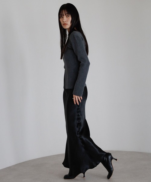 ENC(エンク)の「front holed knit / フロントホールニット(ニット/セーター・レディース・ネイビー/アイボリー/チャコールグレー・FREE)」の11枚目の写真