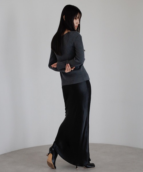 ENC(エンク)の「front holed knit / フロントホールニット(ニット/セーター・レディース・ネイビー/アイボリー/チャコールグレー・FREE)」の13枚目の写真