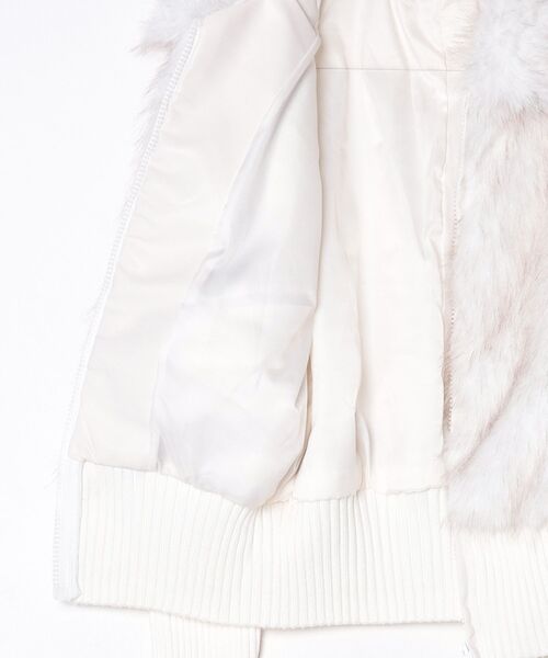 .KOM(ドットコム)の「A'GEM/9 × .kom 『.kom/ドットケーオーエム』【Y2K】フェイクファー×切替ニット(ニット/セーター・レディース・ブラック/ホワイト・FREE)」の18枚目の写真
