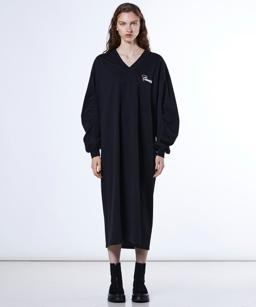 DOUBLE STANDARD CLOTHING(ダブルスタンダードクロージング)の「コットン天竺 ギャザーワンピース(ワンピース・レディース・ベージュ/ブラック・38/36)」の4枚目の写真