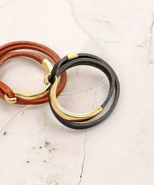 le.coeur blanc（ルクールブラン）の「O レザーバングル（バングル/リストバンド・レディース・ブラウン/ブラック・FREE）」の13枚目の写真