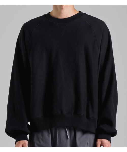 BUTTON SEOUL(ボタンソウル)の「クラシックVステッチクロップナグランマンツーマン(ブラック)(スウェット・メンズ・その他・X-LARGE/MEDIUM/LARGE)」の2枚目の写真