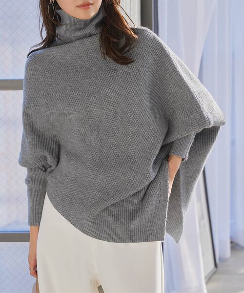 KOBE LETTUCE（コウベレタス）の「ハイネック アシンメトリードルマンニットトップス（ニット/セーター・レディース・ブラック/ホワイト/ベージュ/グレー・M）」の3枚目の写真