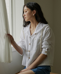 ADAUL（アダウル）の「Seersucker stripe vintage hood shirts - white（シャツ/ブラウス）」