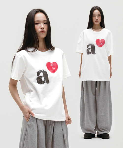 KANEITEI（カネイテイ）の「A LOVE ショートスリーブ（ホワイト）（Tシャツ/カットソー・レディース・ホワイト・SMALL/MEDIUM/LARGE）」の2枚目の写真