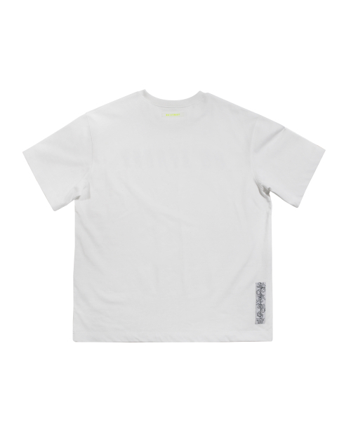 GOSTREET(ゴーストリート)の「オーバーサイズデジタルプリントロゴナイロン半袖Tシャツホワイト(Tシャツ/カットソー・メンズ・その他・MEDIUM/LARGE)」の3枚目の写真