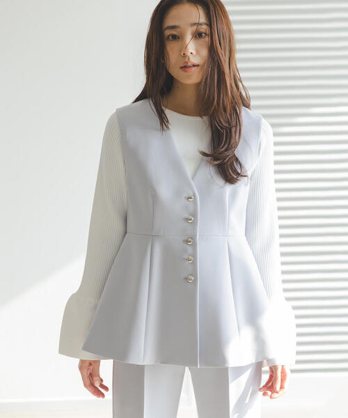 NATURAL BEAUTY BASIC(ナチュラルビューティーベーシック)の「◇ベルスリーブペプラムニット(ニット/セーター・レディース・オフホワイト/ラベンダー/ライトグリーン・FREE)」の7枚目の写真