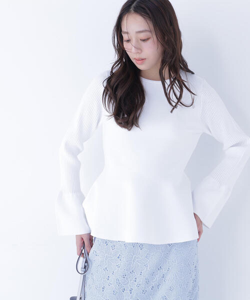 NATURAL BEAUTY BASIC(ナチュラルビューティーベーシック)の「◇ベルスリーブペプラムニット(ニット/セーター・レディース・オフホワイト/ラベンダー/ライトグリーン・FREE)」の15枚目の写真