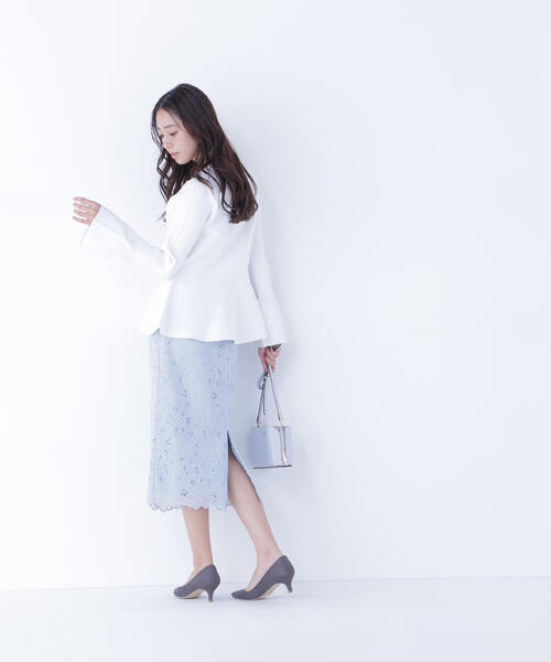 NATURAL BEAUTY BASIC(ナチュラルビューティーベーシック)の「◇ベルスリーブペプラムニット(ニット/セーター・レディース・オフホワイト/ラベンダー/ライトグリーン・FREE)」の16枚目の写真