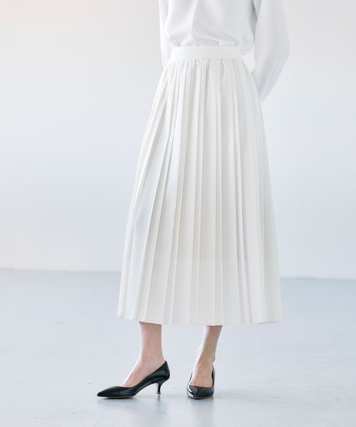 N.O.R.C（ノーク）の「プリーツスカート【CLEAN MOTION】（スカート・レディース・ネイビー/オフホワイト/グレイッシュベージュ・S/M）」の2枚目の写真