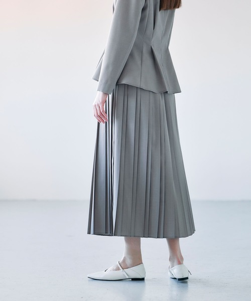 N.O.R.C（ノーク）の「プリーツスカート【CLEAN MOTION】（スカート・レディース・ネイビー/オフホワイト/グレイッシュベージュ・S/M）」の19枚目の写真