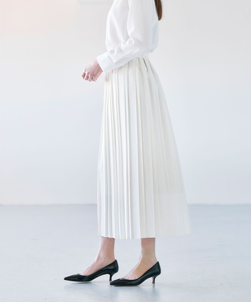 N.O.R.C（ノーク）の「プリーツスカート【CLEAN MOTION】（スカート・レディース・ネイビー/オフホワイト/グレイッシュベージュ・S/M）」の10枚目の写真