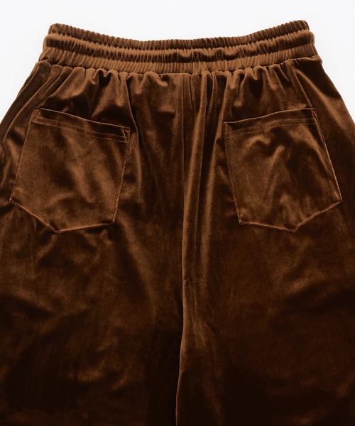 improves(インプローブス)の「【Unisex】ベロア素材 ワイド イージーパンツ(その他パンツ・メンズ・ブラック/チャコール/ダークブラウン・MEDIUM/LARGE)」の6枚目の写真
