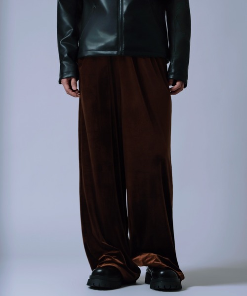 improves(インプローブス)の「【Unisex】ベロア素材 ワイド イージーパンツ(その他パンツ・メンズ・ブラック/チャコール/ダークブラウン・MEDIUM/LARGE)」の15枚目の写真