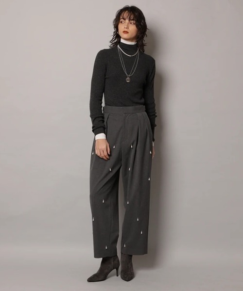 CADUNE（カデュネ）の「パール付きラウンドパンツ（その他パンツ・レディース・チャコールグレー/ブラック・38/36/34）」の13枚目の写真