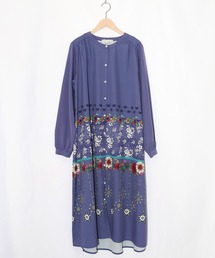 iS ScoLar | 553293：冬のオーナメント×花柄 前開きワンピース(ワンピース)