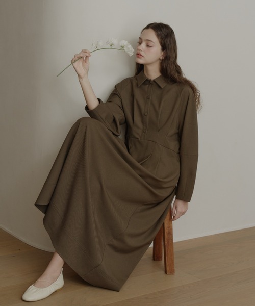 OLUN(オルン)の「waist tack cocoon onepiece/ウエストタックコクーンワンピース(ワンピース・レディース・グレー/ブラウン/ベージュ・SMALL/X-SMALL/FREE)」の15枚目の写真